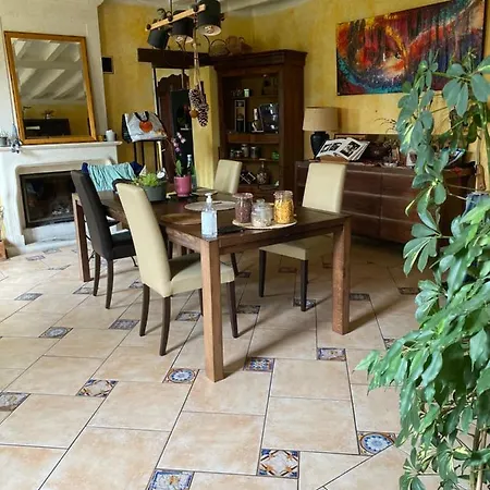 Le Relais De L'odyssee Bed and Breakfast